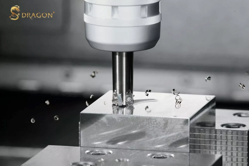 So sánh kỹ thuật phay thuận và phay nghịch trong vận hành thực tế