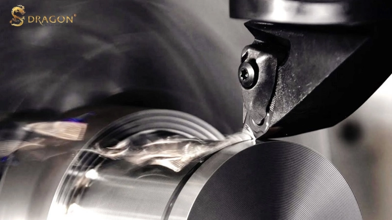 Phương pháp gia công tiện có công dụng là gì trong sản xuất công nghiệp?