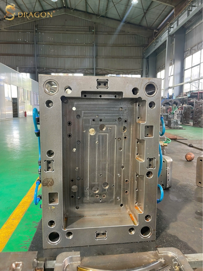 Những lợi ích chiến lược khi đầu tư khuôn nhiều tầng cho đơn hàng số lượng lớn